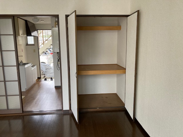 収納　押入れ