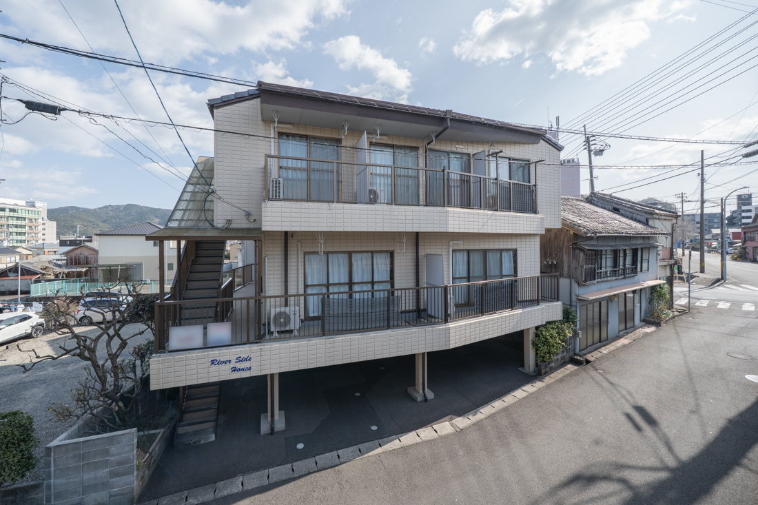 建物外観　リバーサイドハウス