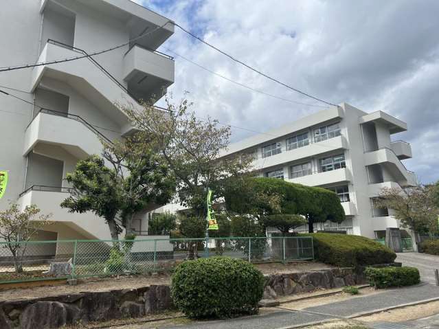 小学校　赤磐市立山陽東小学校（小学校）まで1512m