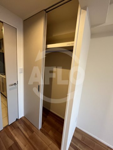 収納　エスライズ北堀江スワン　クローゼット