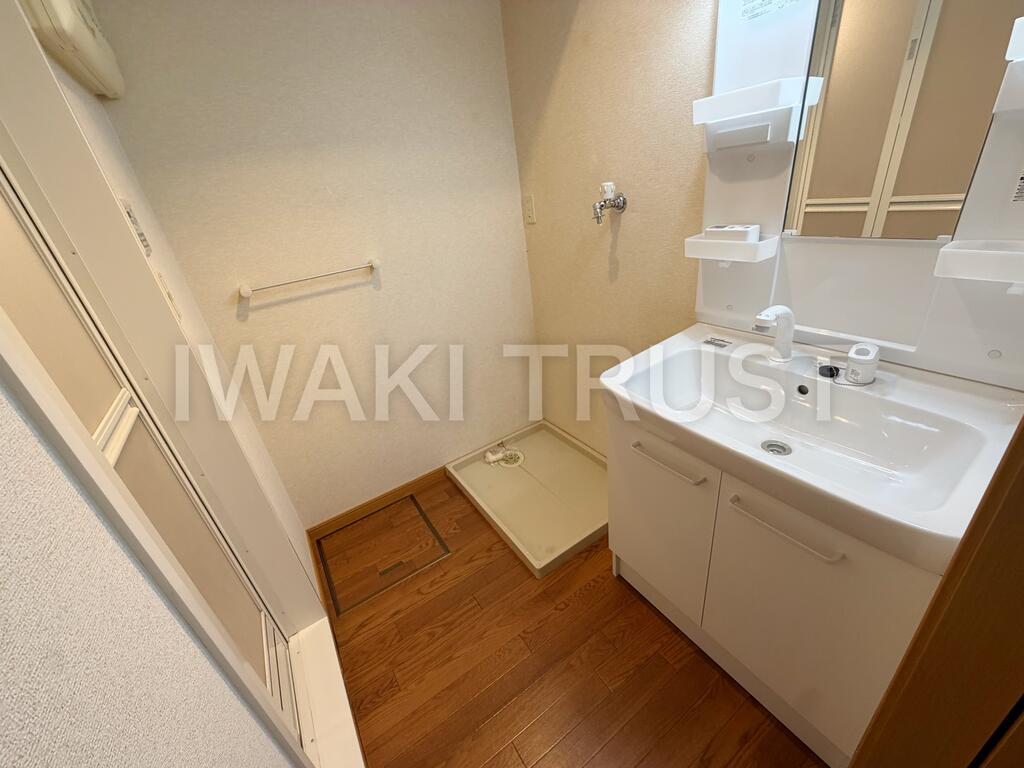 洗面設備　※同型タイプ参考写真