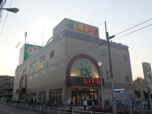 スーパー　ライフ経堂店（スーパー）まで294m