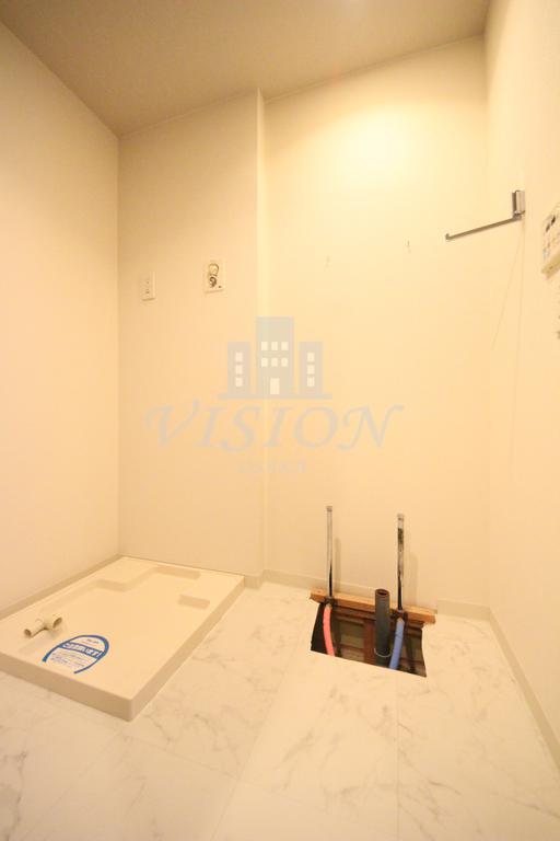 洗面設備　写真は別タイプのお部屋です。