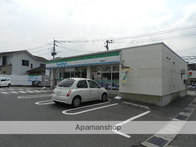 コンビニ　ファミリーマート小倉宇佐町店（コンビニ）まで426m