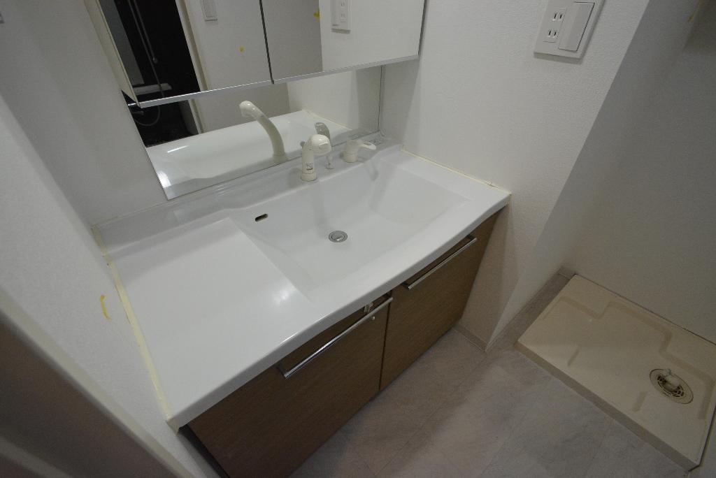 洗面設備　洗髪洗面化粧台