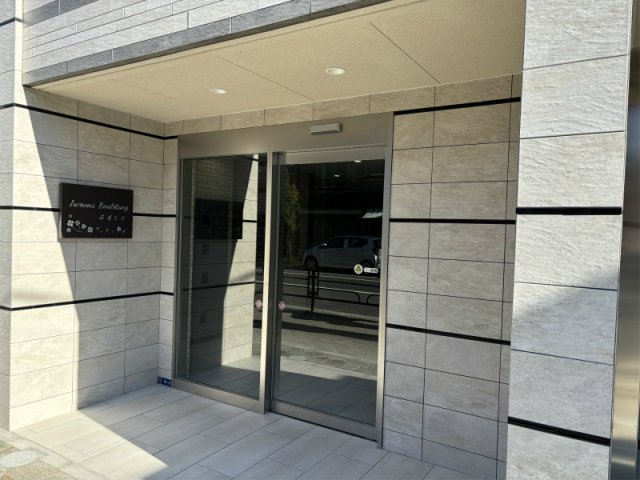 エントランス　建物の内部です