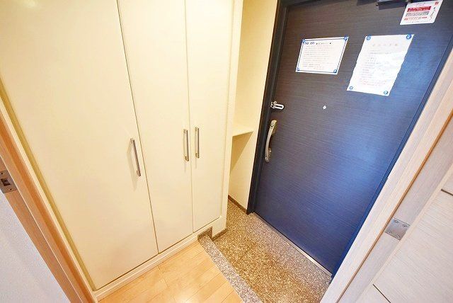 玄関　お部屋探しは株式会社　タウンハウジング　までお気軽にお問合…