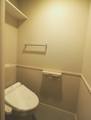 トイレ　清潔感のあるトイレです。