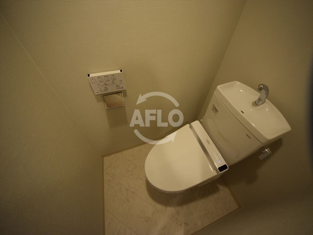 トイレ　エグゼ難波西IV（エグゼナンバニシフォー）　トイレ