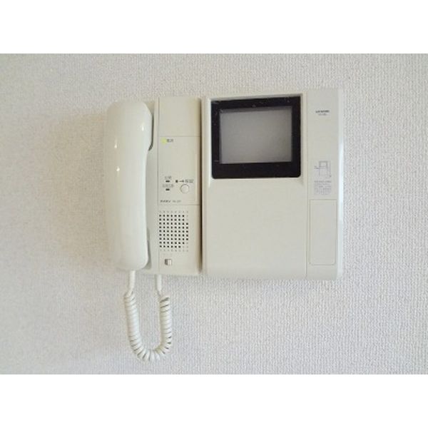 セキュリティ　来客の顔が見えて安心！TVモニターホン付きです♪