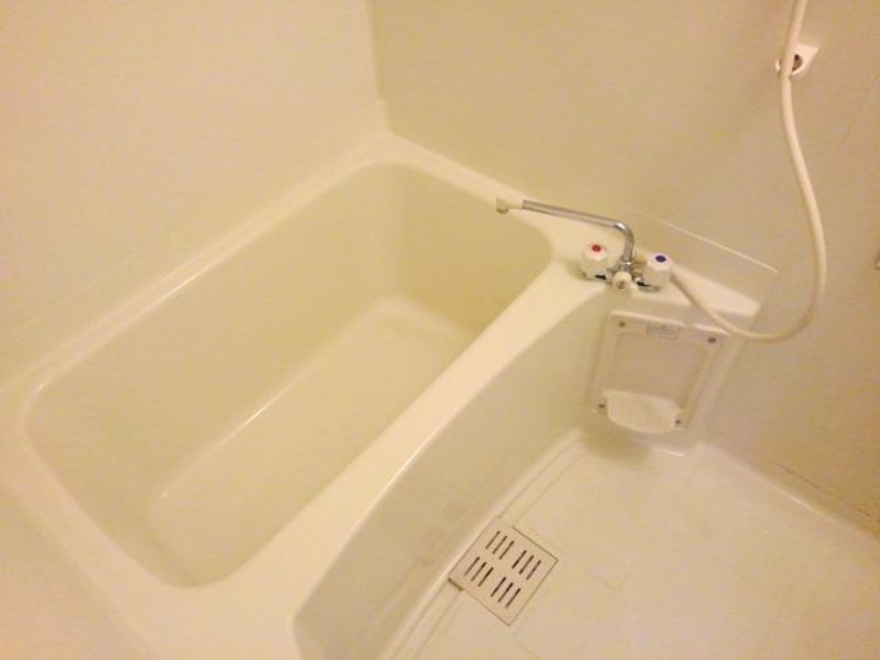 バス・シャワールーム　図面と現状に相違がある場合には現状を優先