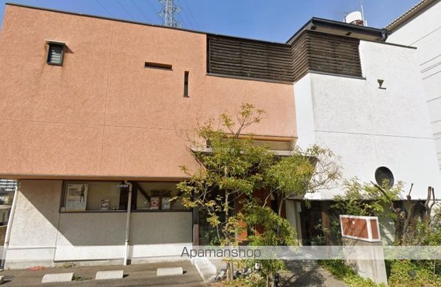 飲食店　Ｃａｒａｑｕｅ　菓楽　カラク（飲食店）まで353m