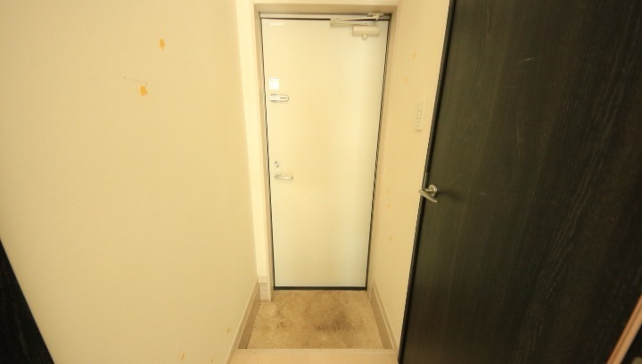 玄関　※別号室写真使用