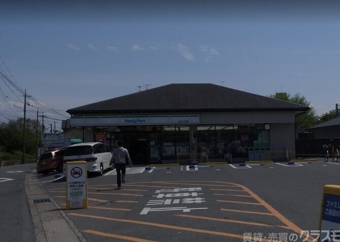 コンビニ　ファミリーマート松尾大社前店（コンビニ）まで224m