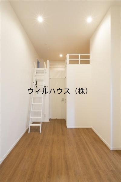 居室・リビング　洋室！