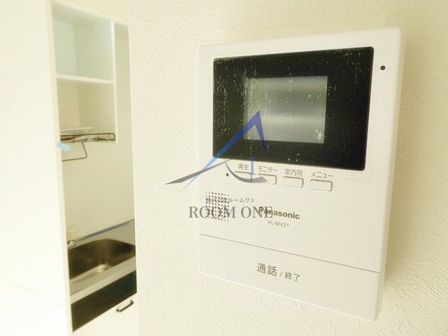 セキュリティ　モニター付きインターホンです。