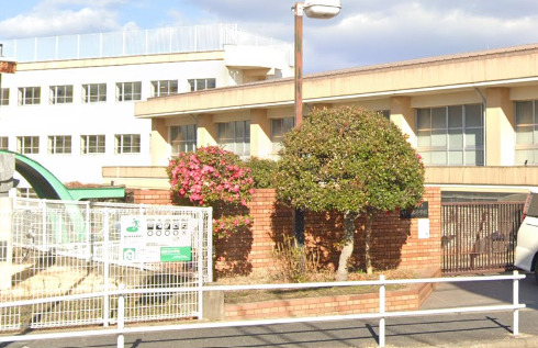 小学校　名古屋市立植田北小学校（小学校）まで446m