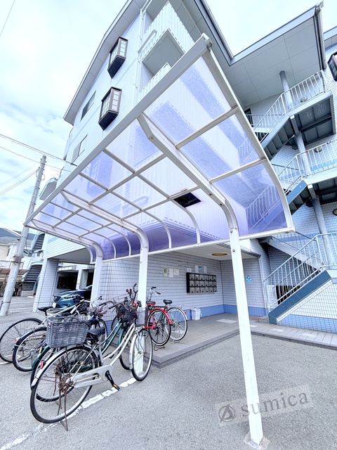 その他共有部分　屋根付き駐輪場が嬉しいです♪♪