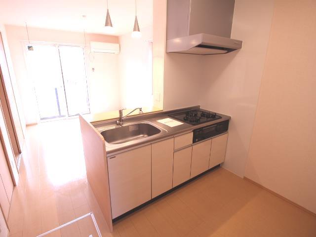 キッチン　※別部屋写真。現状優先。