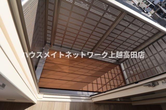 バルコニー　バルコニー