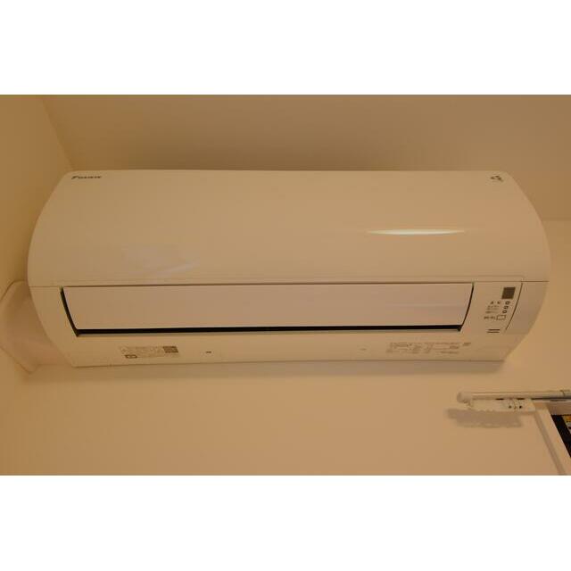 その他設備　エアコンはお部屋の空気をキレイにするストリーマ付きのダイキン