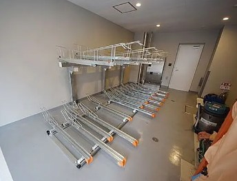 駐車場　駐輪場