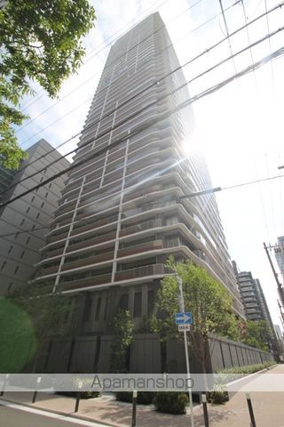 ローレルタワー堺筋本町の外観写真