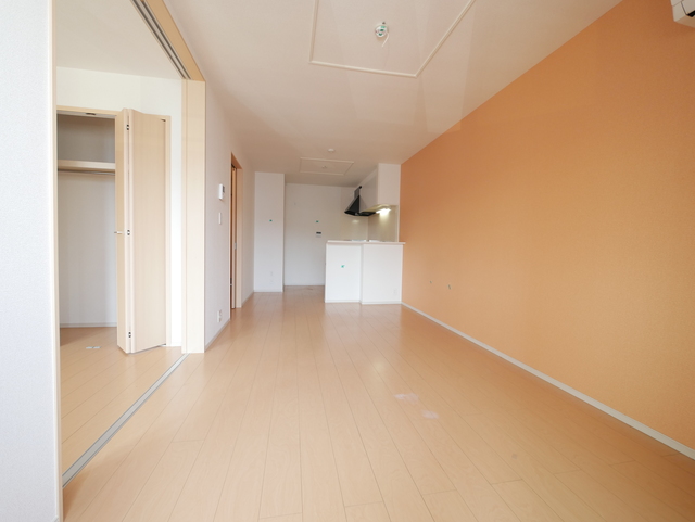 居室・リビング　★アクセントクロスがおしゃれなお部屋です★