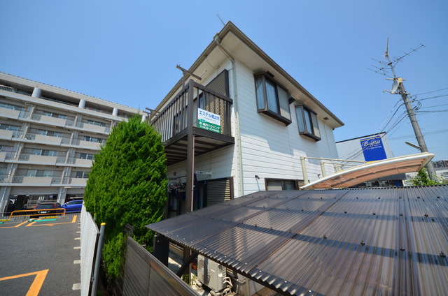 建物外観　★緑の多い、住みよいエリアに建つシングル物件★