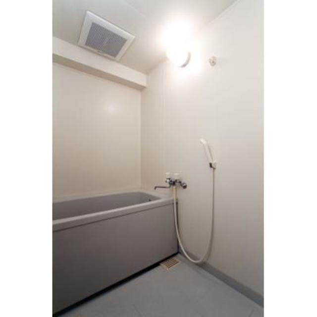 バス・シャワールーム　※写真は同タイプ住戸です。