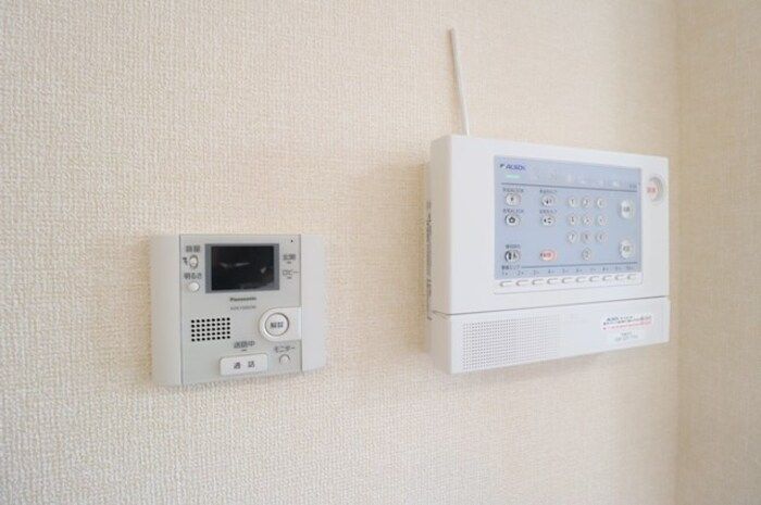 セキュリティ　モニター付きインターホンです