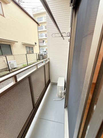 バルコニー　※同建物別部屋参考写真です。