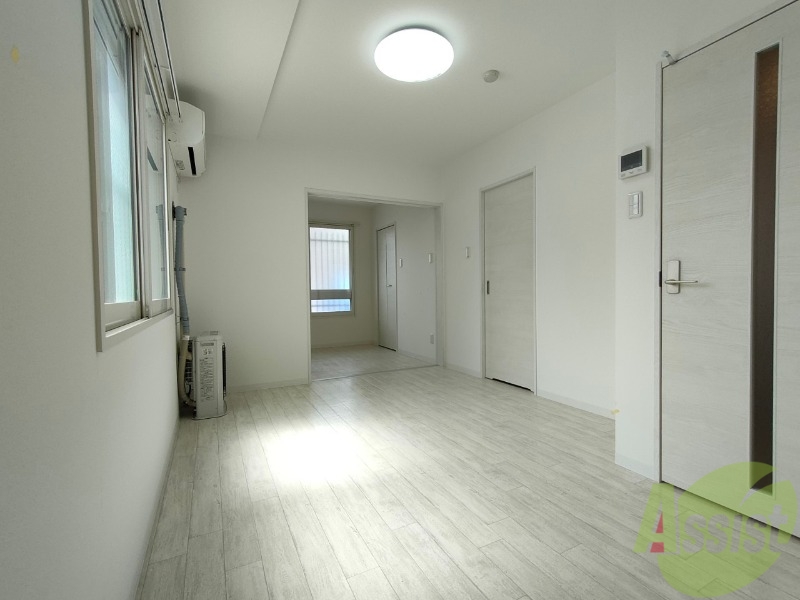 居室・リビング　広くてキレイなお部屋が広がっていて、充実した生活が送れそう。
