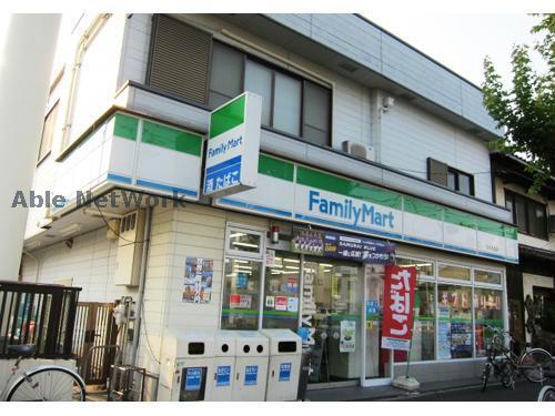 コンビニ　ファミリーマート田代本通店（コンビニ）まで238m