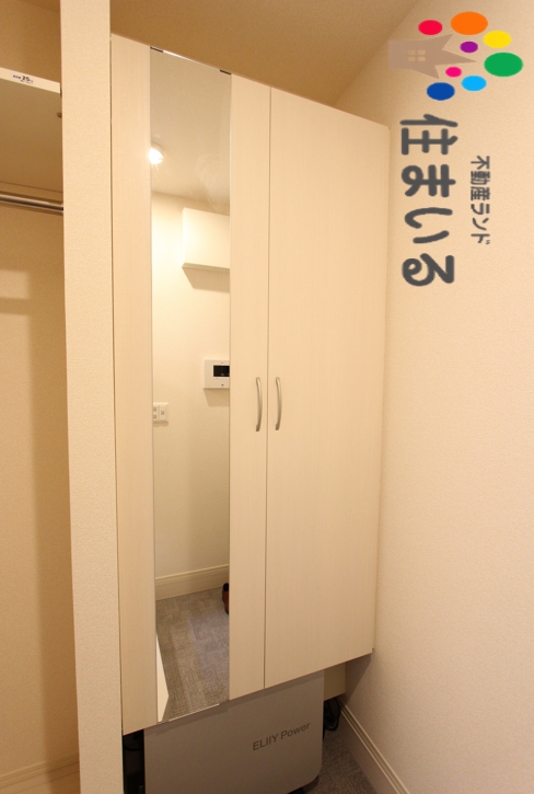 玄関　同社同タイプ施工