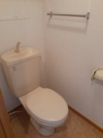 【イーメゾンズ豊倉のトイレ】