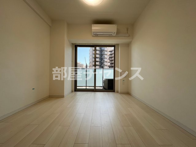 居室・リビング　ゆったり過ごせる居間です