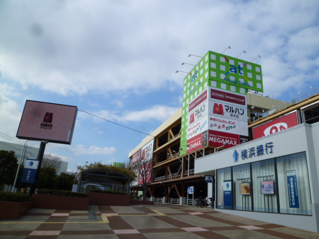 【厚木市飯山南のアパートのスーパー】