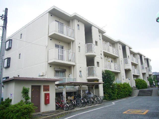 【さいたま市大宮区上小町のマンションのエントランス】