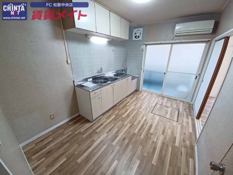 居室・リビング　同物件別部屋写真