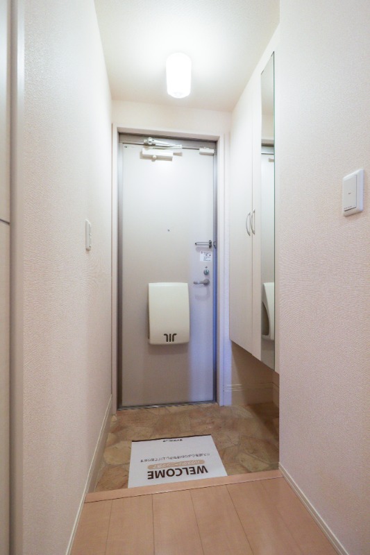 玄関　図面と現状に相違がある場合には現状を優先