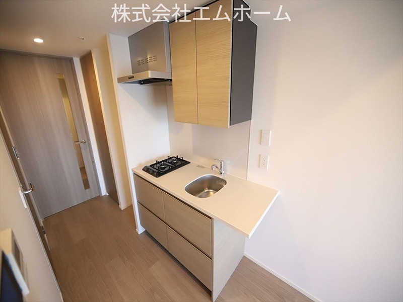 キッチン　システムキッチン　同物件別部屋使用