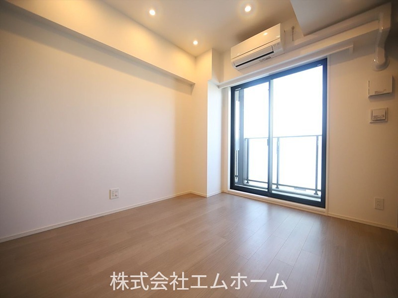 居室・リビング　洋室10帖　同物件別部屋使用