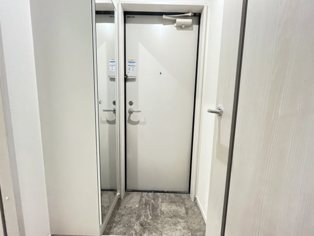 玄関　※同シリーズの内装写真です。