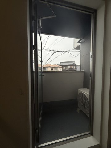 バルコニー　※同シリーズの内装写真です。