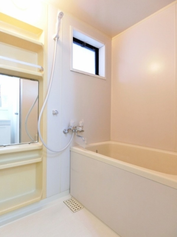 バス・シャワールーム　図面と現状に相違がある場合には現状を優先