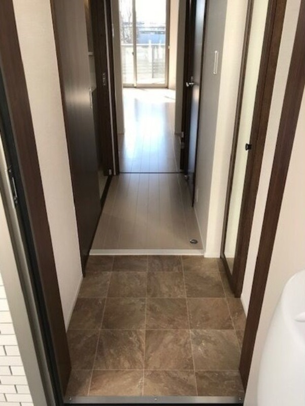 玄関　図面と現状に相違がある場合には現状を優先