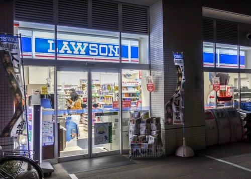 コンビニ　ローソン 浜松町一丁目店（コンビニ）まで3m