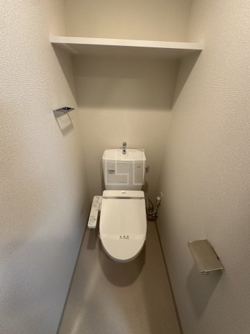 トイレ　エステムコート中之島GATEII　温水洗浄便座