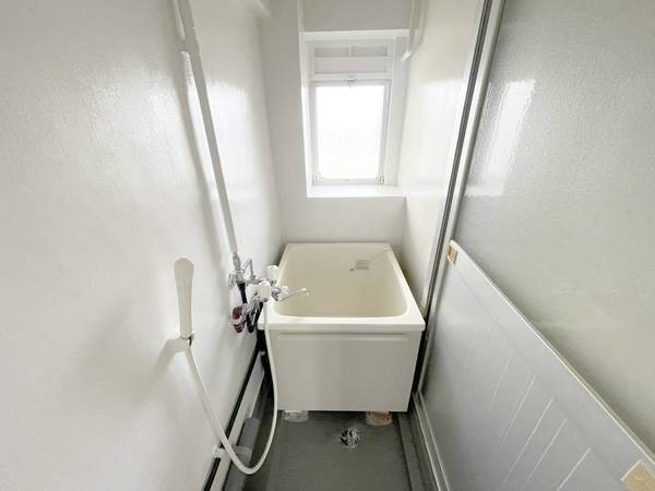 バス・シャワールーム　ビレッジハウスの同一物件・同一タイプの間取りの写真です